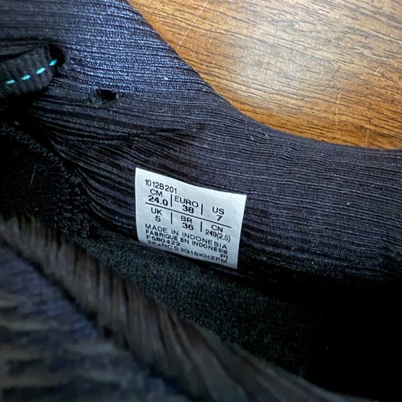 ASICS Women's Gel-Nimbus 24 Athletic Running Shoe Navy/Teal - Size 7 - Picture 5 of 6